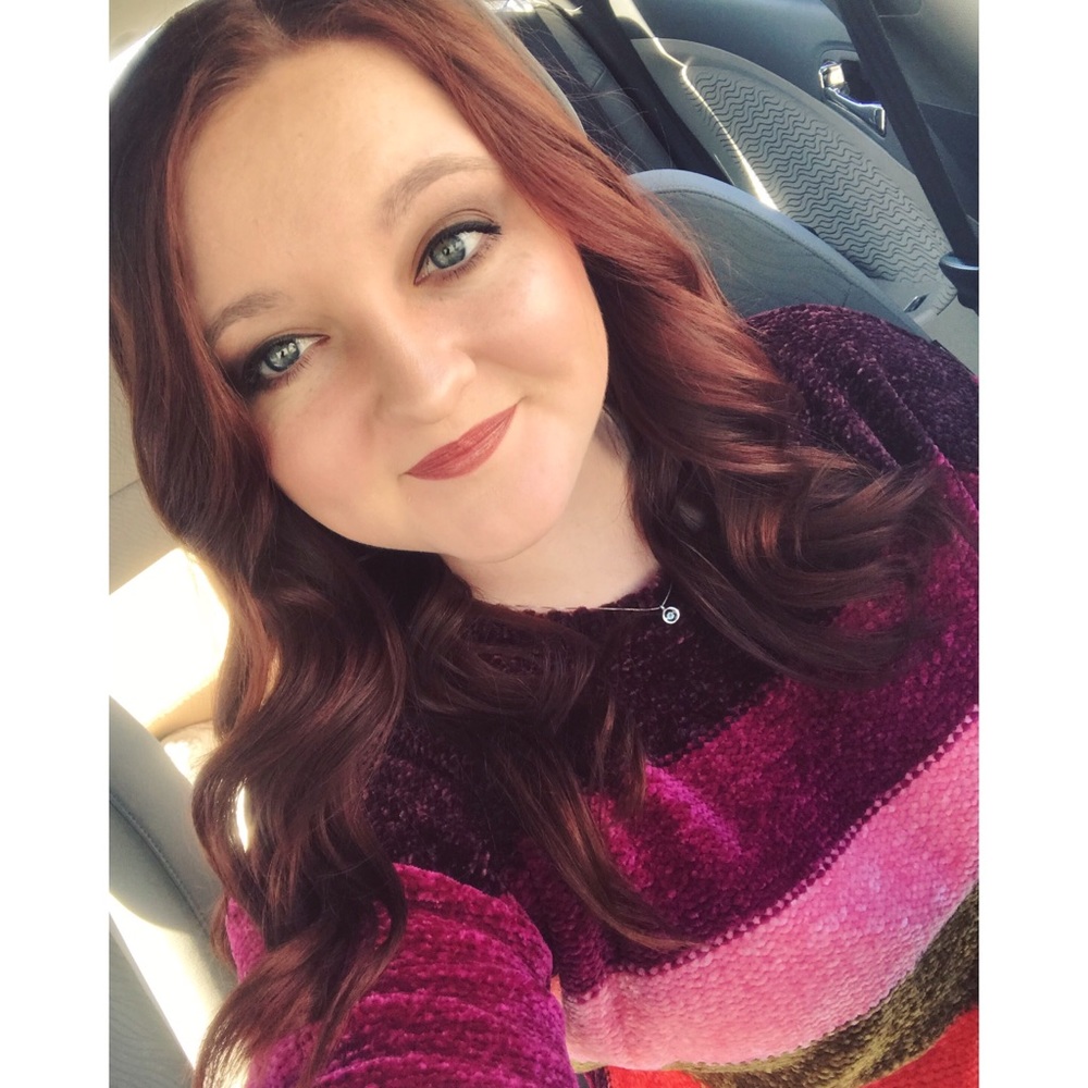 Meet your Posher, Alexis